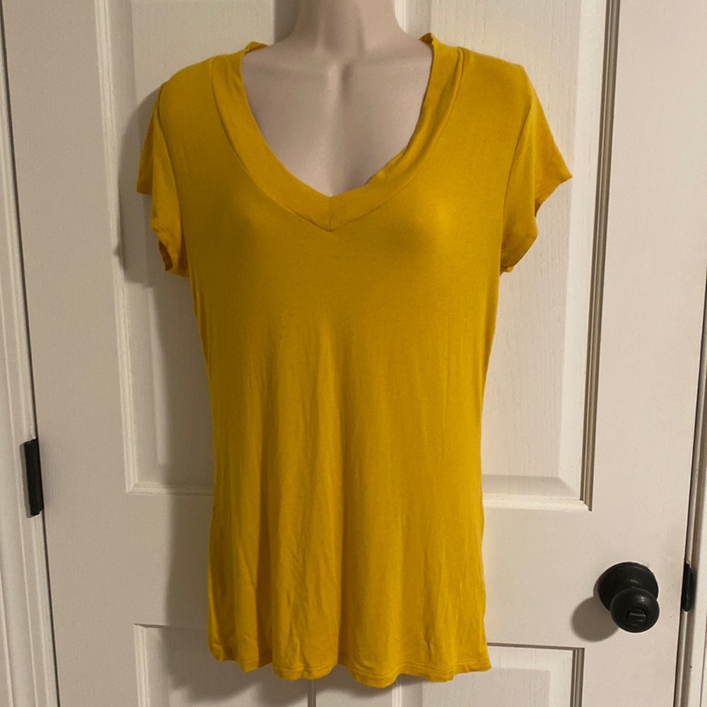 Massimo Brand V neck shirt